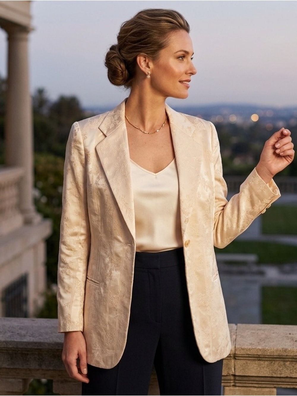 Vintage Jessica McClintock floral jacquard satin-like silk ivory blazer, sz 6-8